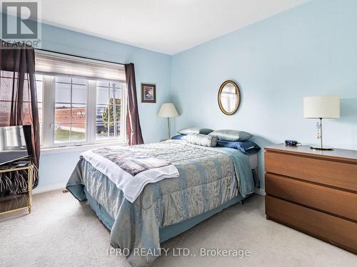 1839 Appleby Line, Burlington, ON - Indoor Photo Showing Bedroom