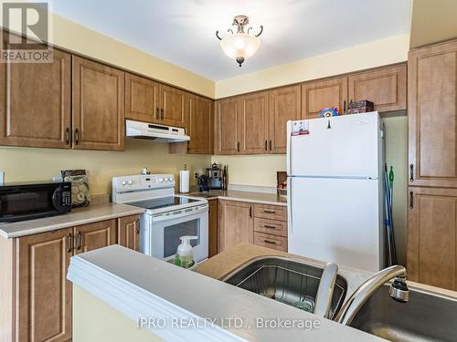 1839 Appleby Line, Burlington, ON - Indoor Photo Showing Kitchen