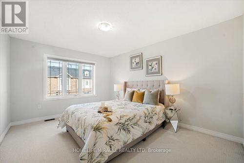 4122 Palermo Common, Burlington, ON - Indoor Photo Showing Bedroom