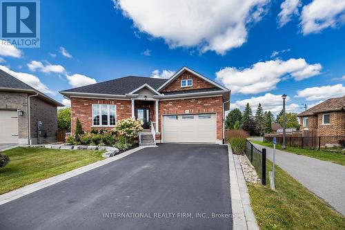 27 Milner Court, Kawartha Lakes, ON - Outdoor With Facade