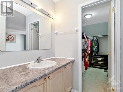 2099 Lauzon Street, Ottawa, ON - Indoor Photo Showing Bathroom