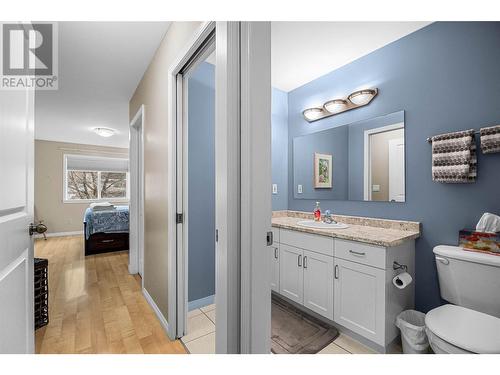 1940 Hillside Drive Unit# 5, Kamloops, BC - Indoor Photo Showing Bathroom