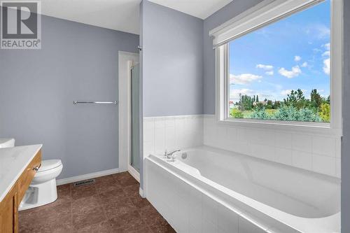 150 Lakeview Inlet, Chestermere, AB - Indoor Photo Showing Bathroom