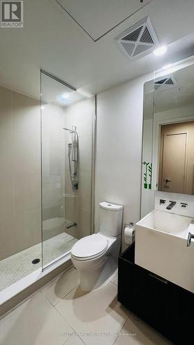 1002 - 1 Bloor Street E, Toronto, ON - Indoor Photo Showing Bathroom