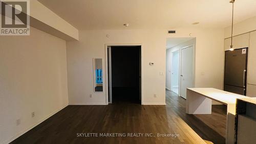 1002 - 1 Bloor Street E, Toronto, ON - Indoor Photo Showing Other Room