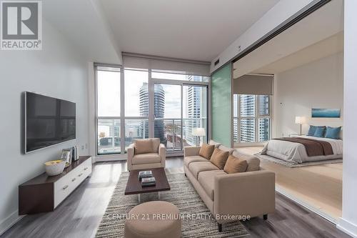 1703 - 85 Queens Wharf Road, Toronto, ON - Indoor Photo Showing Living Room