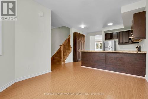 8 Shiff Crescent, Brampton, ON - Indoor Photo Showing Kitchen