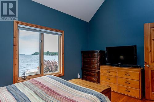 84 Havenwood Trail, Gananoque, ON - Indoor Photo Showing Bedroom