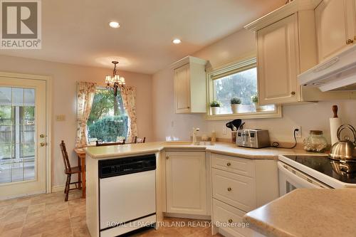 137 Elworthy Avenue, London, ON - Indoor Photo Showing Kitchen