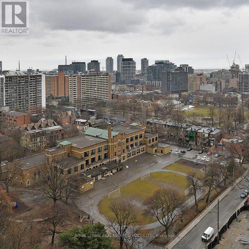 1915 - 251 Jarvis Street, Toronto, ON - Outdoor With View