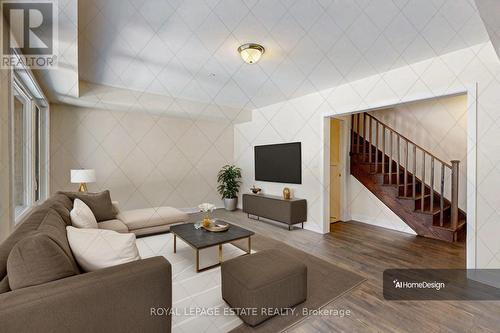 27 Ingersoll Lane, Richmond Hill, ON - Indoor Photo Showing Living Room