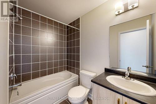 27 Ingersoll Lane, Richmond Hill, ON - Indoor Photo Showing Bathroom