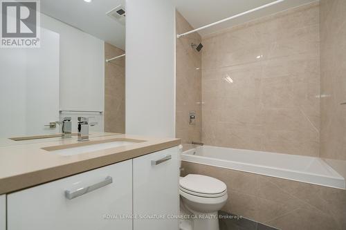 306 - 195 Mccaul Street, Toronto, ON - Indoor Photo Showing Bathroom