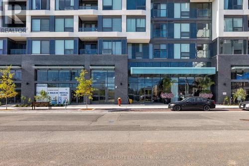 720 - 2450 Old Bronte Road, Oakville, ON - Outdoor With Facade