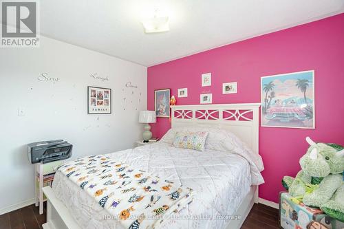 2873 Cartwright Crescent, Mississauga, ON - Indoor Photo Showing Bedroom