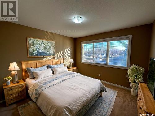 5200 7Th Avenue N, Regina, SK - Indoor Photo Showing Bedroom