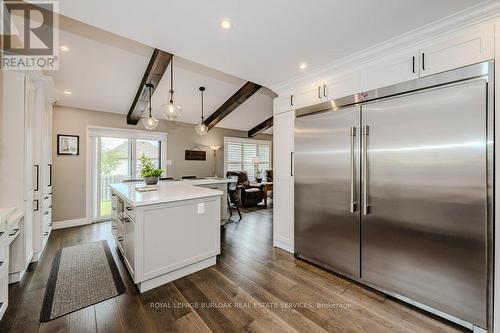 56 Napa Lane, Hamilton, ON - Indoor Photo Showing Kitchen With Upgraded Kitchen