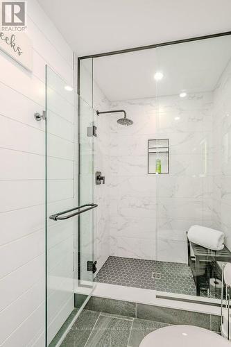 56 Napa Lane, Hamilton, ON - Indoor Photo Showing Bathroom