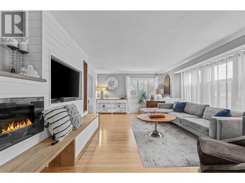 133 Whistler Drive, Kamloops, BC - Indoor Photo Showing Living Room With Fireplace