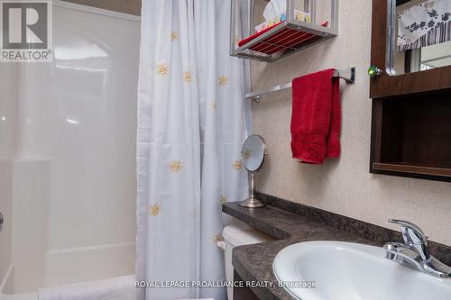 486 Cty Rd18-35 Cherry Beach Lane, Prince Edward County (Athol), ON - Indoor Photo Showing Bathroom