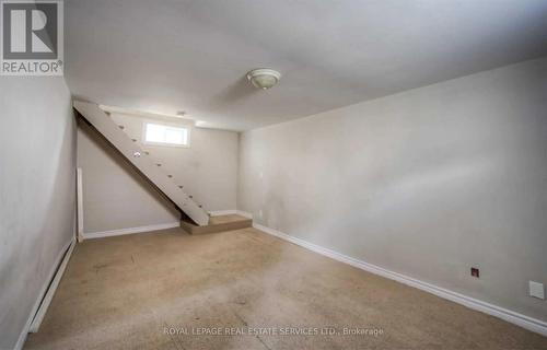 221 Grand River Avenue, Brantford, ON - Indoor Photo Showing Other Room