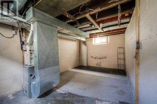 221 Grand River Avenue, Brantford, ON - Indoor Photo Showing Basement