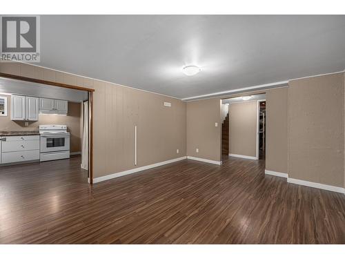 2128 Young Avenue, Kamloops, BC - Indoor