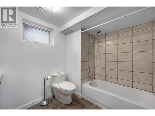 2128 Young Avenue, Kamloops, BC - Indoor Photo Showing Bathroom