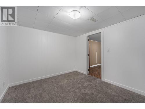 2128 Young Avenue, Kamloops, BC - Indoor Photo Showing Other Room