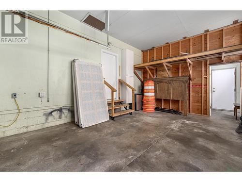 2128 Young Avenue, Kamloops, BC - Indoor Photo Showing Garage