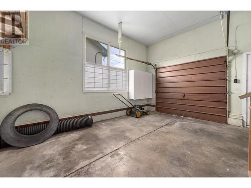 2128 Young Avenue, Kamloops, BC - Indoor