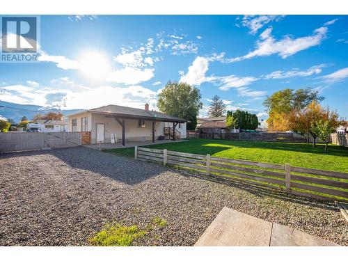 2128 Young Avenue, Kamloops, BC - Outdoor