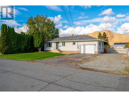 2128 Young Avenue, Kamloops, BC - Outdoor