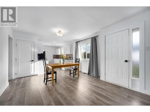 2128 Young Avenue, Kamloops, BC - Indoor Photo Showing Dining Room