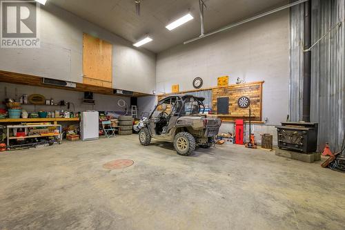 9063 Doyle Road, Kamloops, BC - Indoor Photo Showing Garage