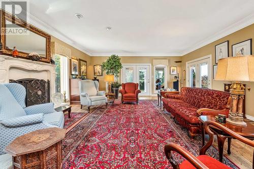 1261 County Rd 20 Road, Prince Edward County (Hillier), ON - Indoor Photo Showing Living Room