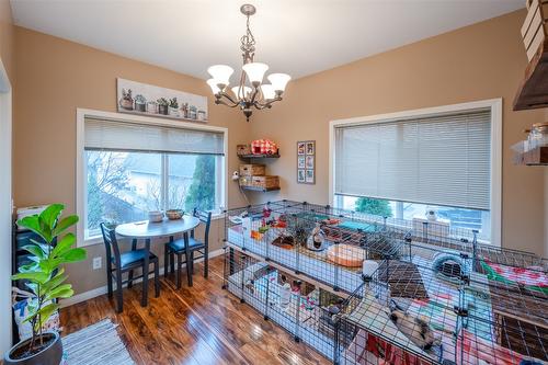 101-48 Galt Avenue, Penticton, BC - Indoor Photo Showing Dining Room