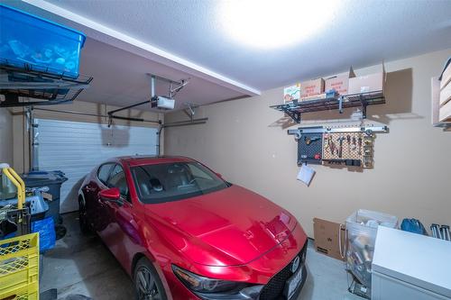 101-48 Galt Avenue, Penticton, BC - Indoor Photo Showing Garage