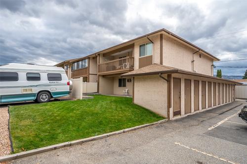 106-1860 Atkinson Street, Penticton, BC - Outdoor