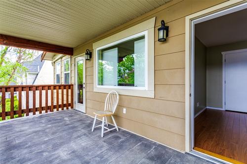 1-860 Glenwood Avenue, Kelowna, BC - Outdoor With Deck Patio Veranda With Exterior