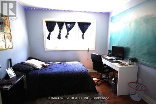 3276 Turnbull Drive, Severn, ON - Indoor Photo Showing Bedroom