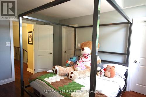 3276 Turnbull Drive, Severn, ON - Indoor Photo Showing Bedroom