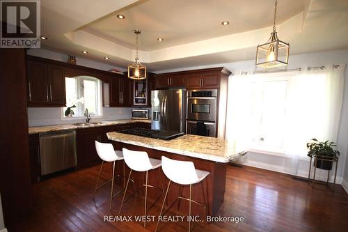 3276 Turnbull Drive, Severn, ON - Indoor Photo Showing Kitchen With Upgraded Kitchen