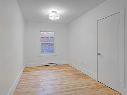 Dining room - 577 Rue Taillon, Montréal (Mercier/Hochelaga-Maisonneuve), QC - Indoor Photo Showing Other Room