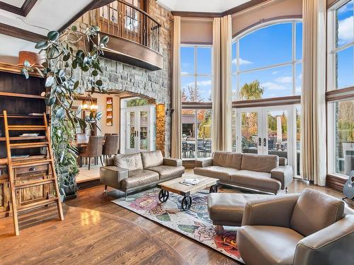 Family room - 750 Rue Des Châtaigniers, Boucherville, QC - Indoor Photo Showing Living Room