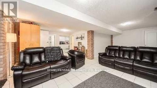 40 Minglehaze Drive, Toronto, ON - Indoor