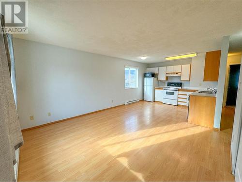 2295 Blair Street Unit# 212, Merritt, BC - Indoor Photo Showing Kitchen