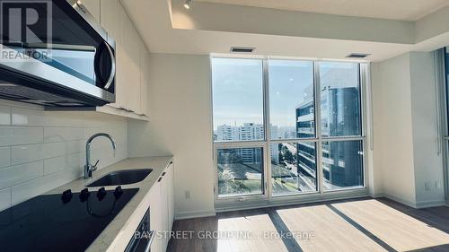 1207 - 38 Forest Manor Road, Toronto, ON - Indoor Photo Showing Kitchen With Upgraded Kitchen