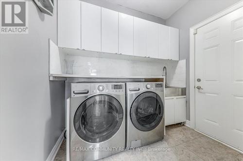 1 Weir Street, Bradford West Gwillimbury, ON - Indoor Photo Showing Laundry Room