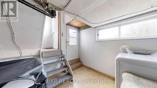 870 Upper Wellington Street, Hamilton, ON - Indoor Photo Showing Laundry Room